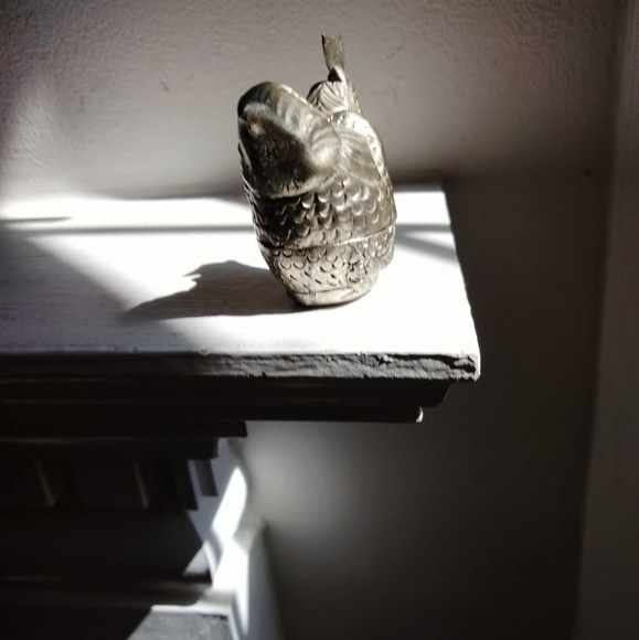 Vintage metal rooster trinket box pill box hand-made - Picture 5 of 9